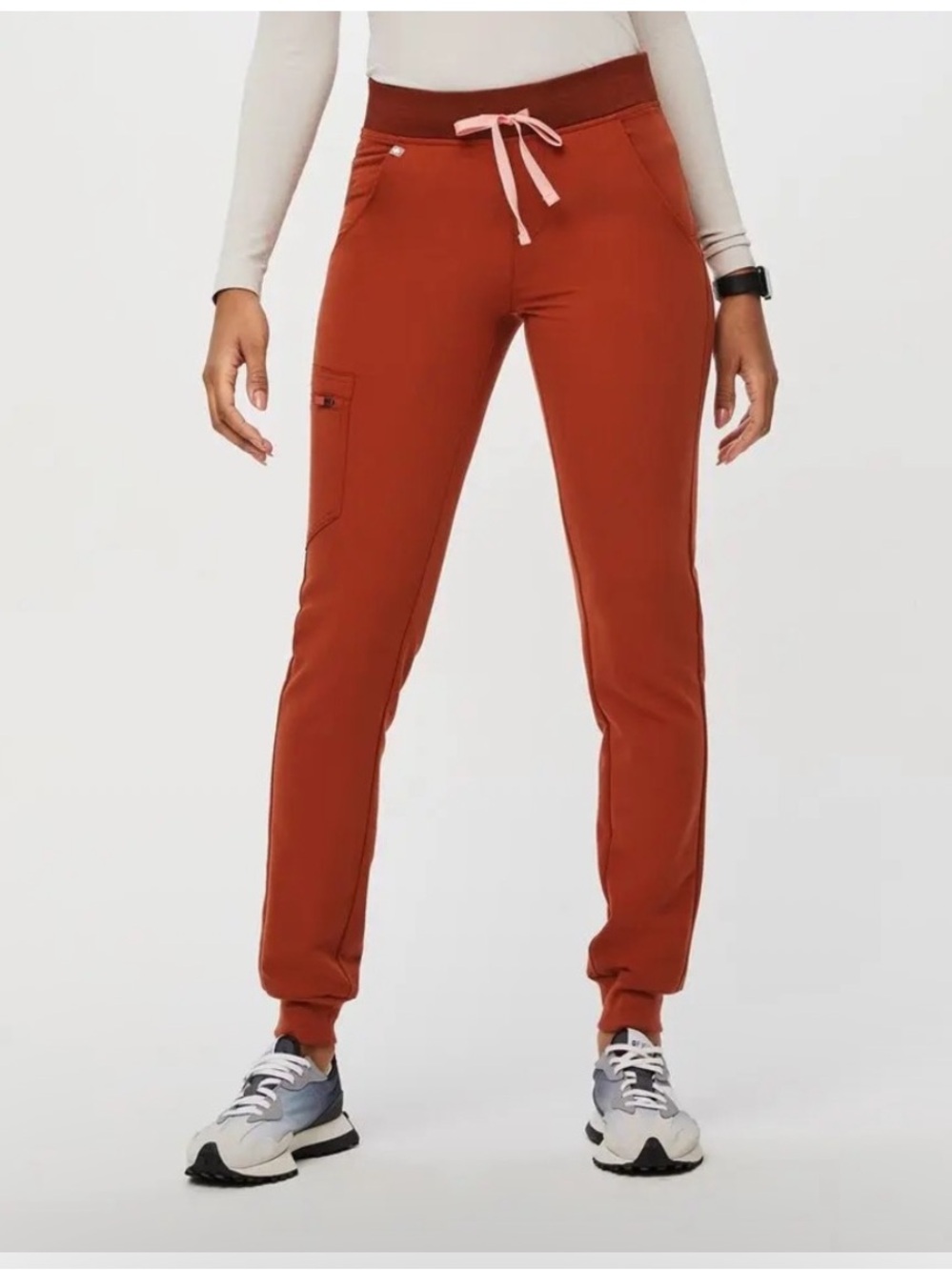 Figs like new! 🦊 Zamora Jogger Pants in Auburn